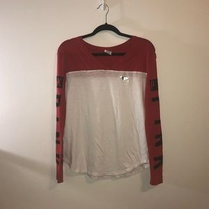 VS Pink long sleeve tee